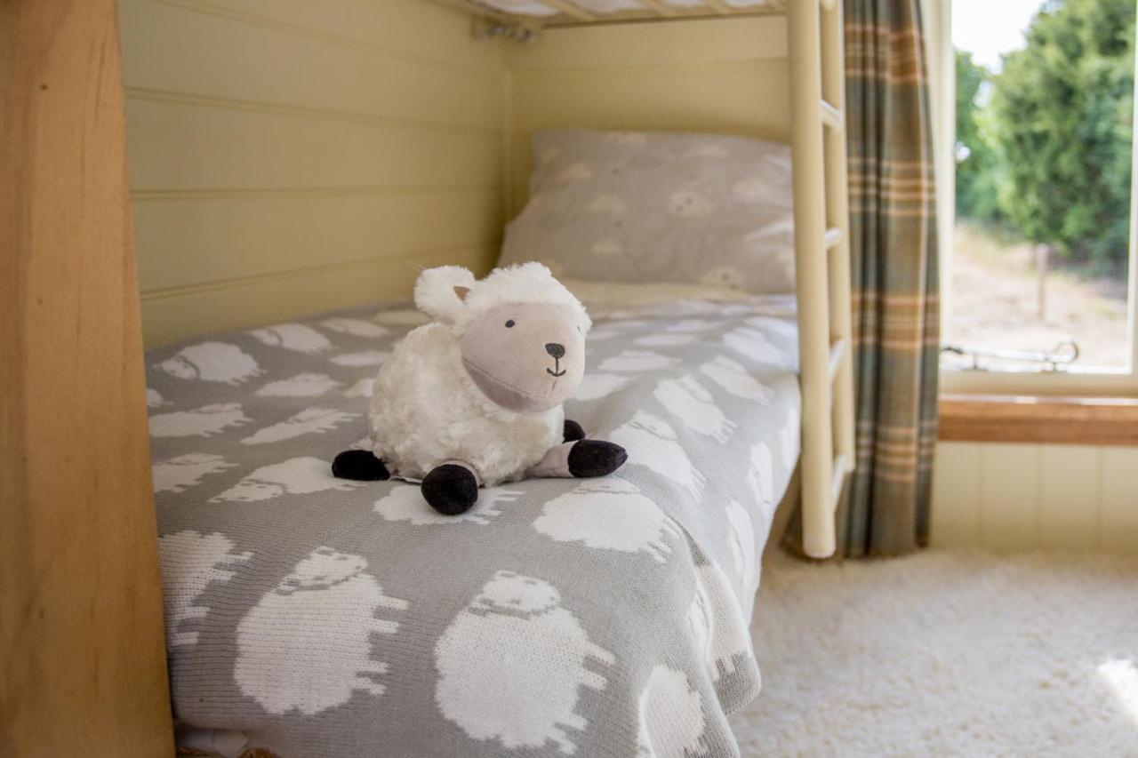 The Abberton Shepherds Hut Ившем Экстерьер фото